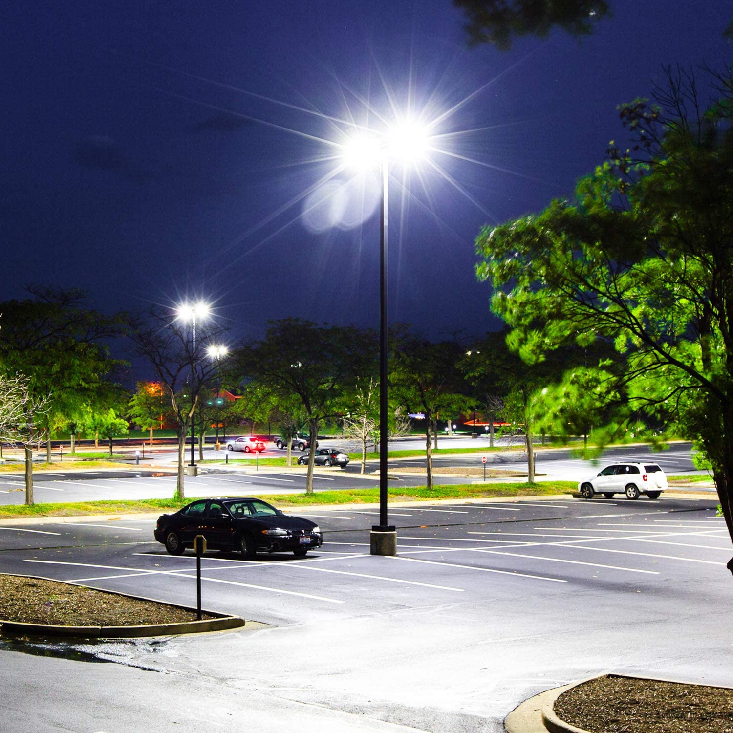 Kukuppo 320W LED Shoebox Parking Lot Light - 44800LM, 5000K, IP65 Outdoor Area Light